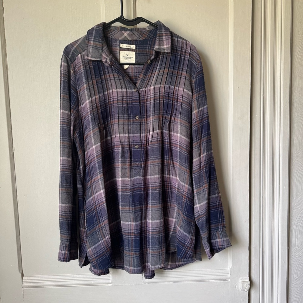 American Eagle Outfitters Plaid Flannel Shirt